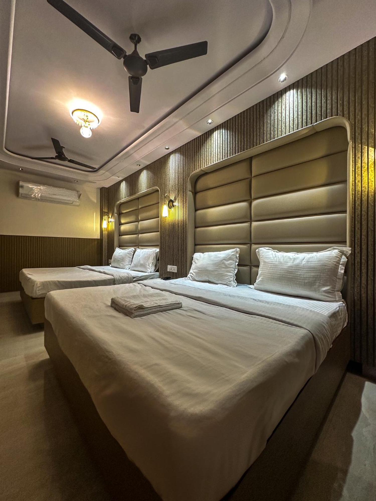 Delhi Delight Premium Bed & Breakfast นิวเดลี ภายนอก รูปภาพ