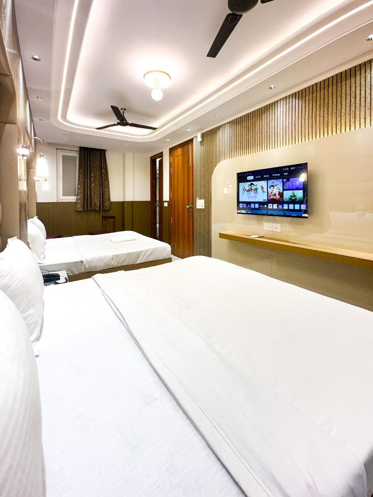Delhi Delight Premium Bed & Breakfast นิวเดลี ภายนอก รูปภาพ