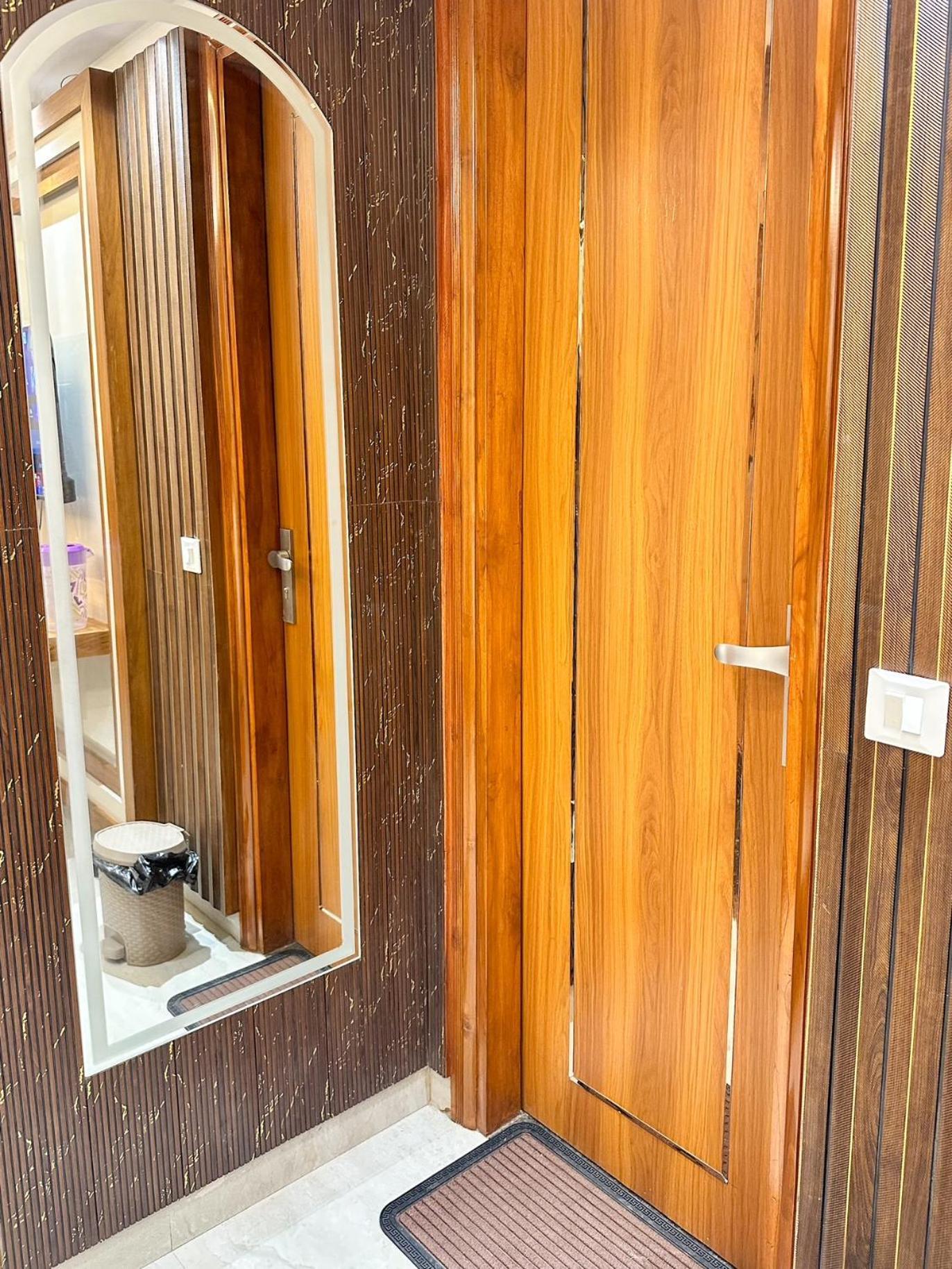 Delhi Delight Premium Bed & Breakfast นิวเดลี ภายนอก รูปภาพ
