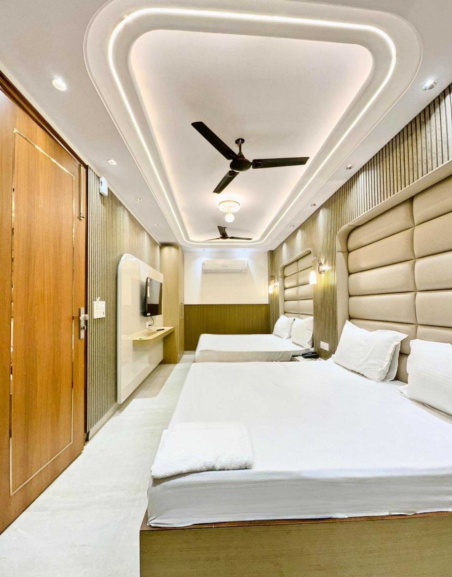 Delhi Delight Premium Bed & Breakfast นิวเดลี ภายนอก รูปภาพ