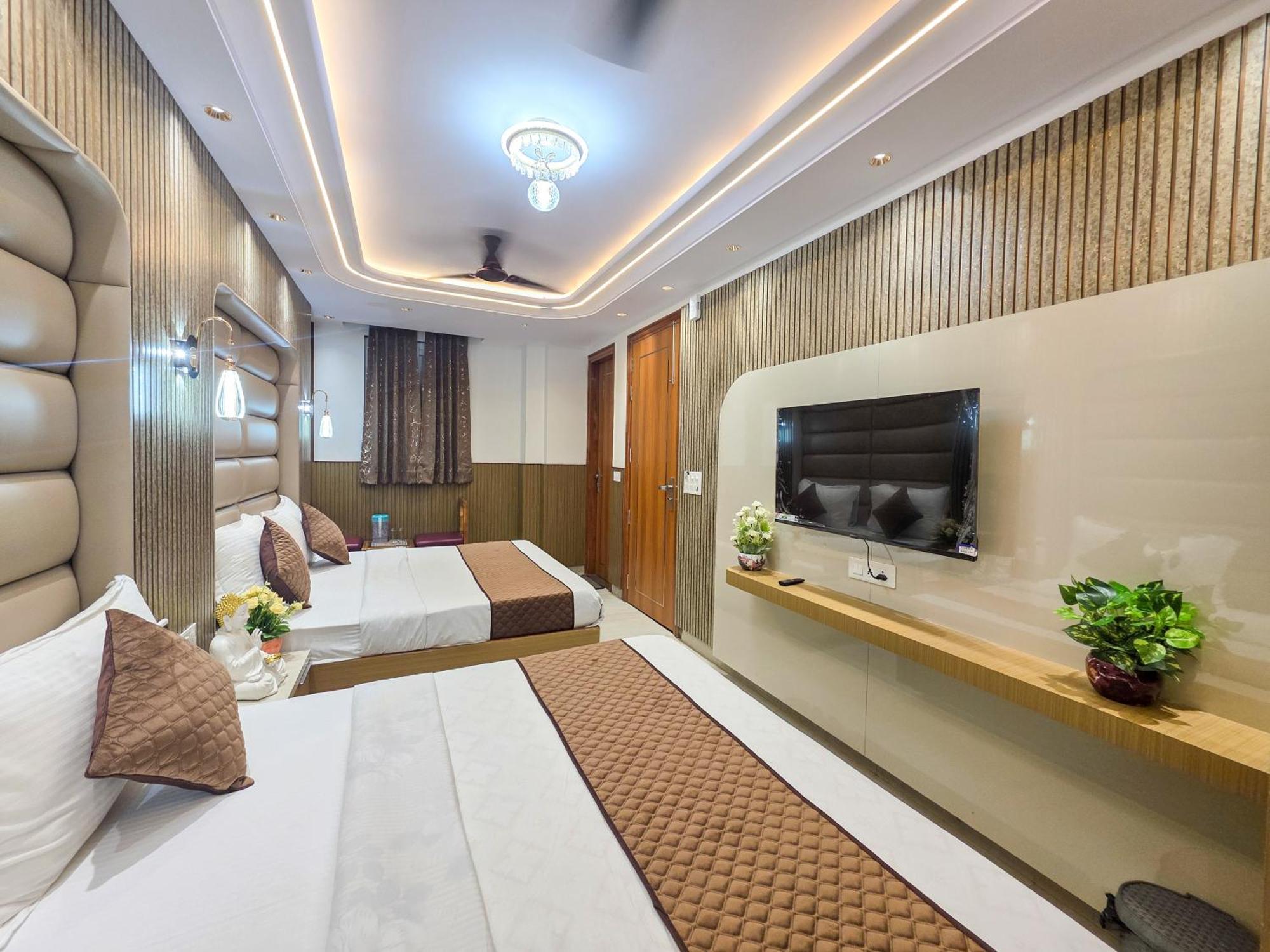 Delhi Delight Premium Bed & Breakfast นิวเดลี ภายนอก รูปภาพ